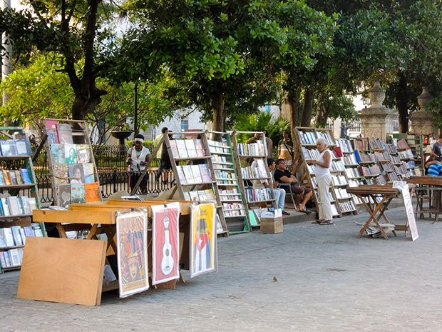 Kuba: Trg Armas sa knjigama u Havani
