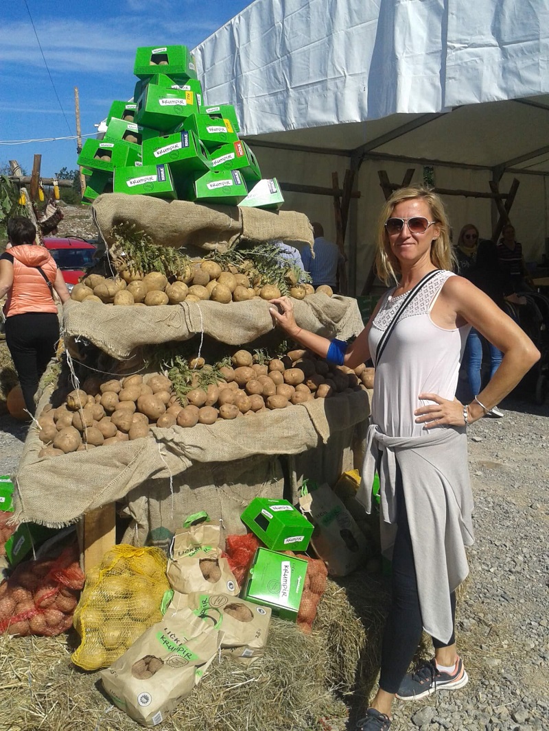 Dan ličkog krumpira - Renata Hršak na štandu Agrovelebita