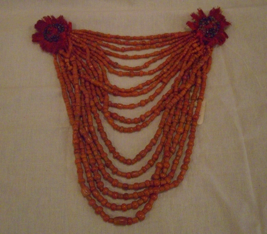 Stara koraljna ogrlica iz Hrvatske