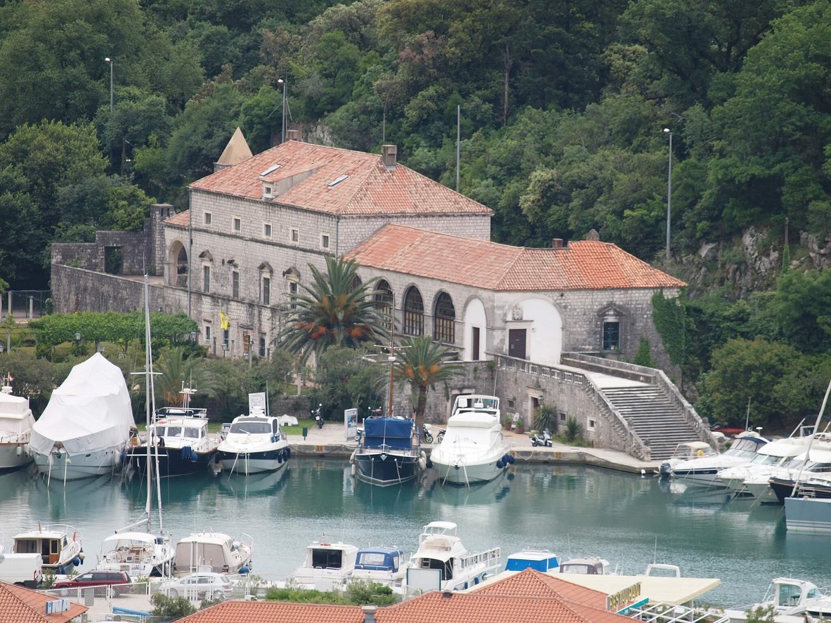Dvorac Sorkočević, ACI marina Dubrovnik