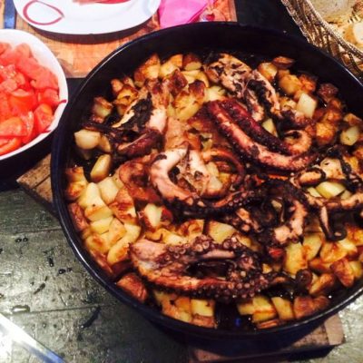 Hobotnica s krumpirima – recept za peku i pećnicu