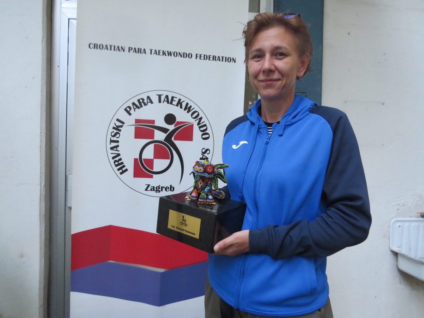 Martina Peranović,direktorica Hrvatskog parataekwondo saveza s priznanjem Hrvatski za najbolji nastup na Svjetskom prvenstvu 2023. u Veracruzu