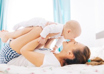 Emocionalna privrženost: Kako bebe učimo ljubavi Mama i beba iStock Mama i beba -