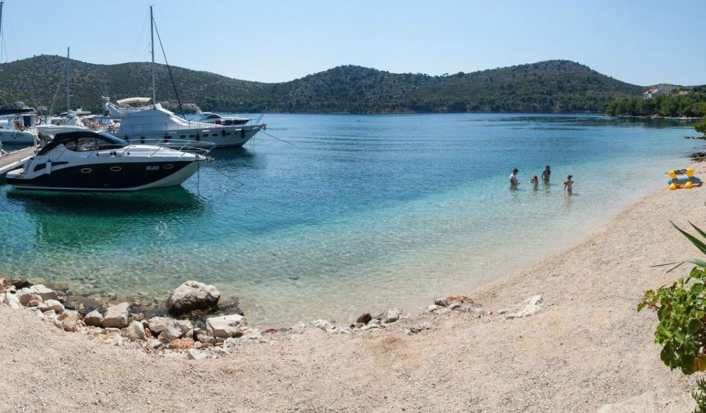 Plaža Skrivena luka