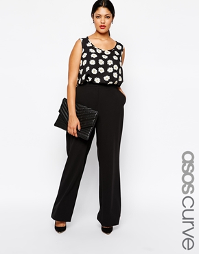 Asos curve crne jlače i crno-bijeli top XL