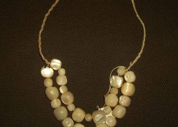 HRVATSKI TRADICIJSKI NAKIT: Morčići, dukati, filigrani, koralji, iglice Jewelry made of river stones Stari hrvatski nakit - ogrlica od rječnnih kamenčića