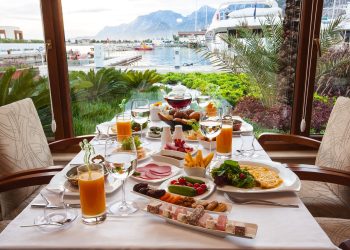 INTOLERANCIJA NA HRANU: Uzroci, simptomi, razlika od alergije na hranu breakfast gcfaacad4e 1280 Obilje hrane na stolu za doručak u hotelu