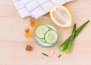 LJETNA NJEGA KOŽE: Recepti za gel i hladne obloge od meda, kupku od peluda toner g3162dd461 1280 Ljetna njega kože