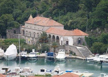 Dvorac Sorkočević, ACI marina Dubrovnik