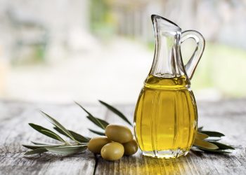 Ekstradjevičanska maslinova ulja: Od 32 ispitana uzorka - samo 17 ispravnih Maslinovo ulje iStock Maslinovo ulje