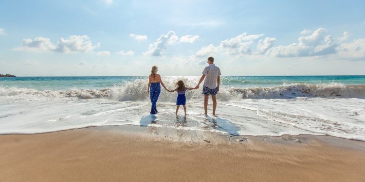 Obitelj na plaži