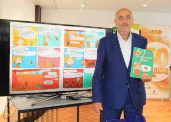 Predstavljen edukativni strip o pčelama "Pčelica Pipa i Točkica" za djecu i odrasle Bracic s edukativnim stripom o pcelama scaled Ivan Bračić s edukativnim stripom o pčelama