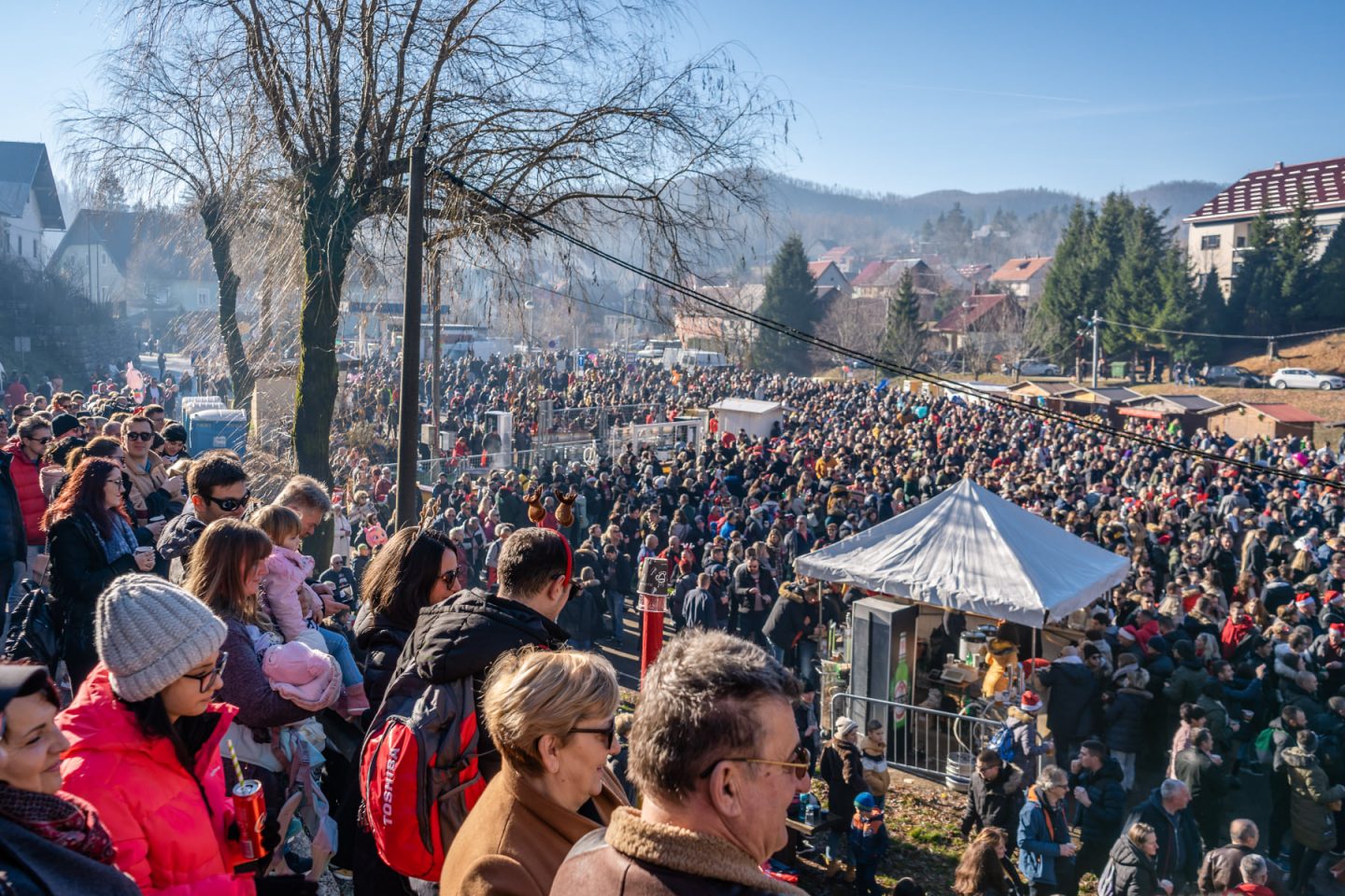 Ispraćaj Nove u podne u Fužinama