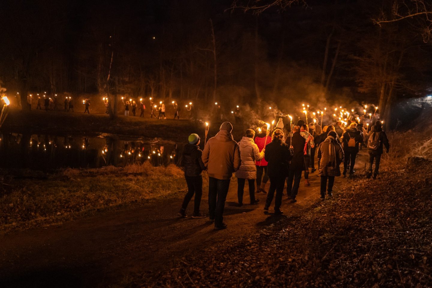 Novogodišnja šetnja uz baklje do špilje Vrelo