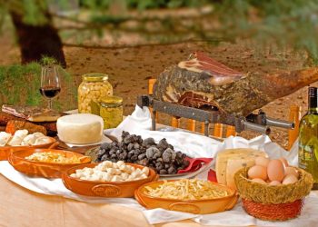 Ponuda domaće hrane u Kaštelu Pineta kod Labina