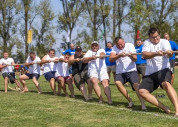 Natjecanje u potezanju konopa. Izvor: Udruga OSŠ